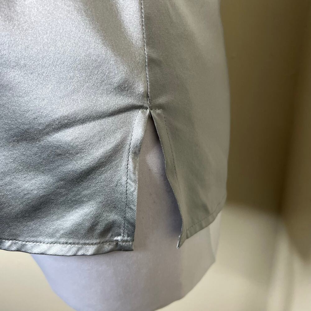 Doncaster Collection 100% Silk Top 12 Gray Silver Rhinestone Ruffle Satin Work - Picture 4 of 12